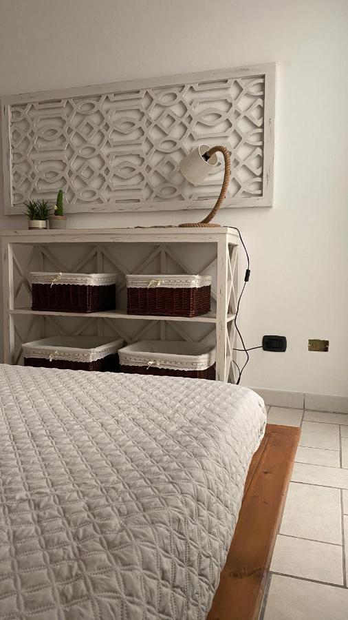Apartamento La Casa Di Stefania Porto Pino Exterior foto