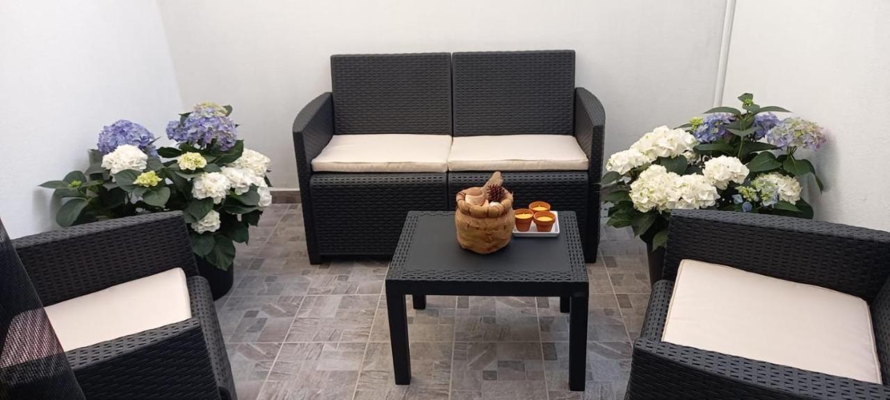 Apartamento La Casa Di Stefania Porto Pino Exterior foto